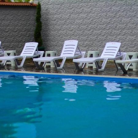 מחינג'אורי Hulus Hotel מראה חיצוני תמונה