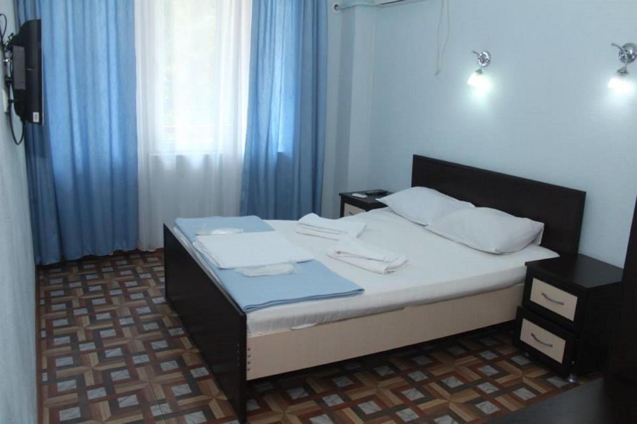מחינג'אורי Hulus Hotel מראה חיצוני תמונה