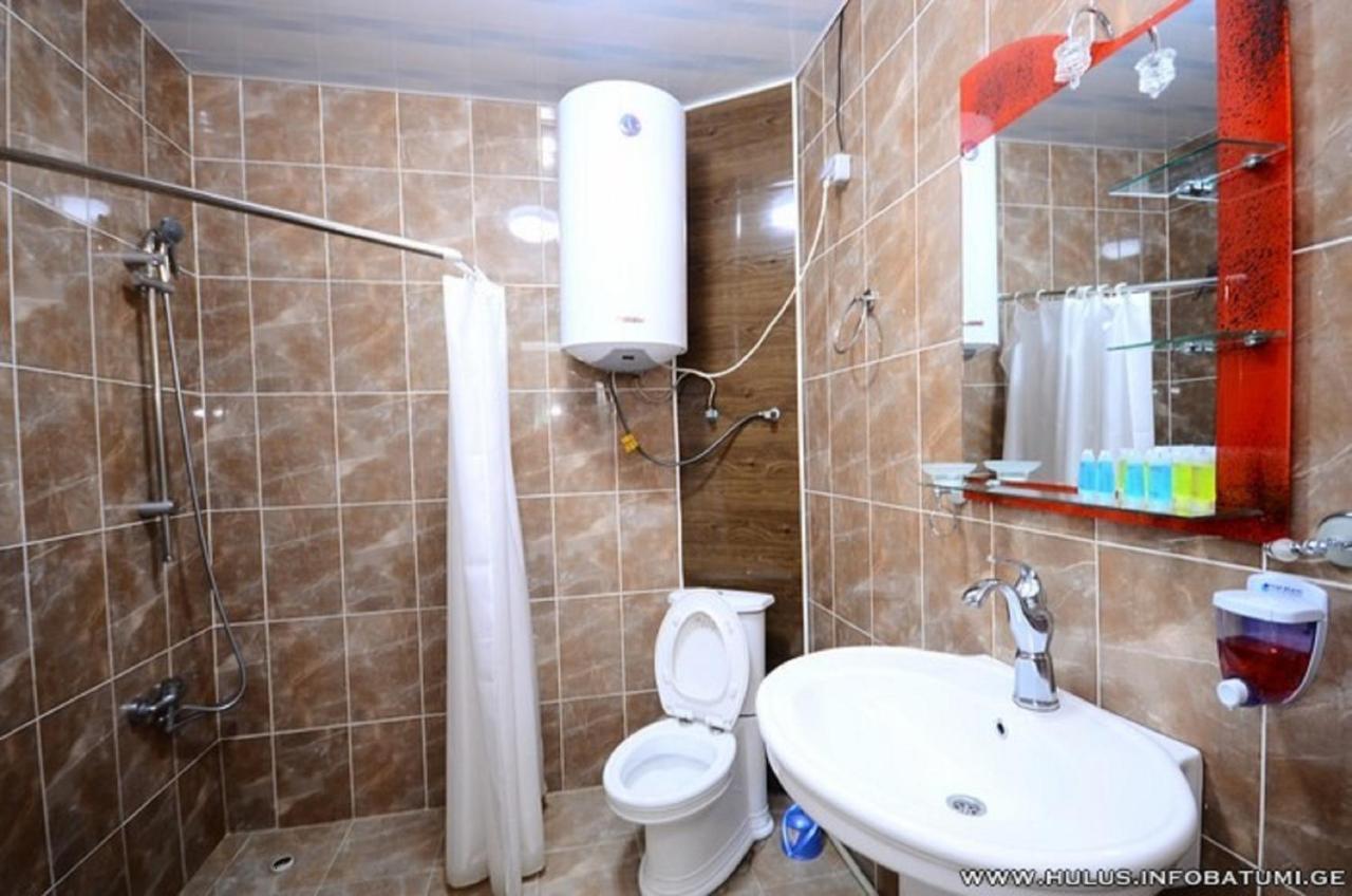 מחינג'אורי Hulus Hotel מראה חיצוני תמונה