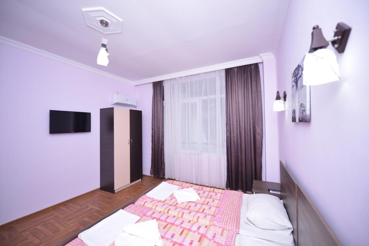 מחינג'אורי Hulus Hotel מראה חיצוני תמונה