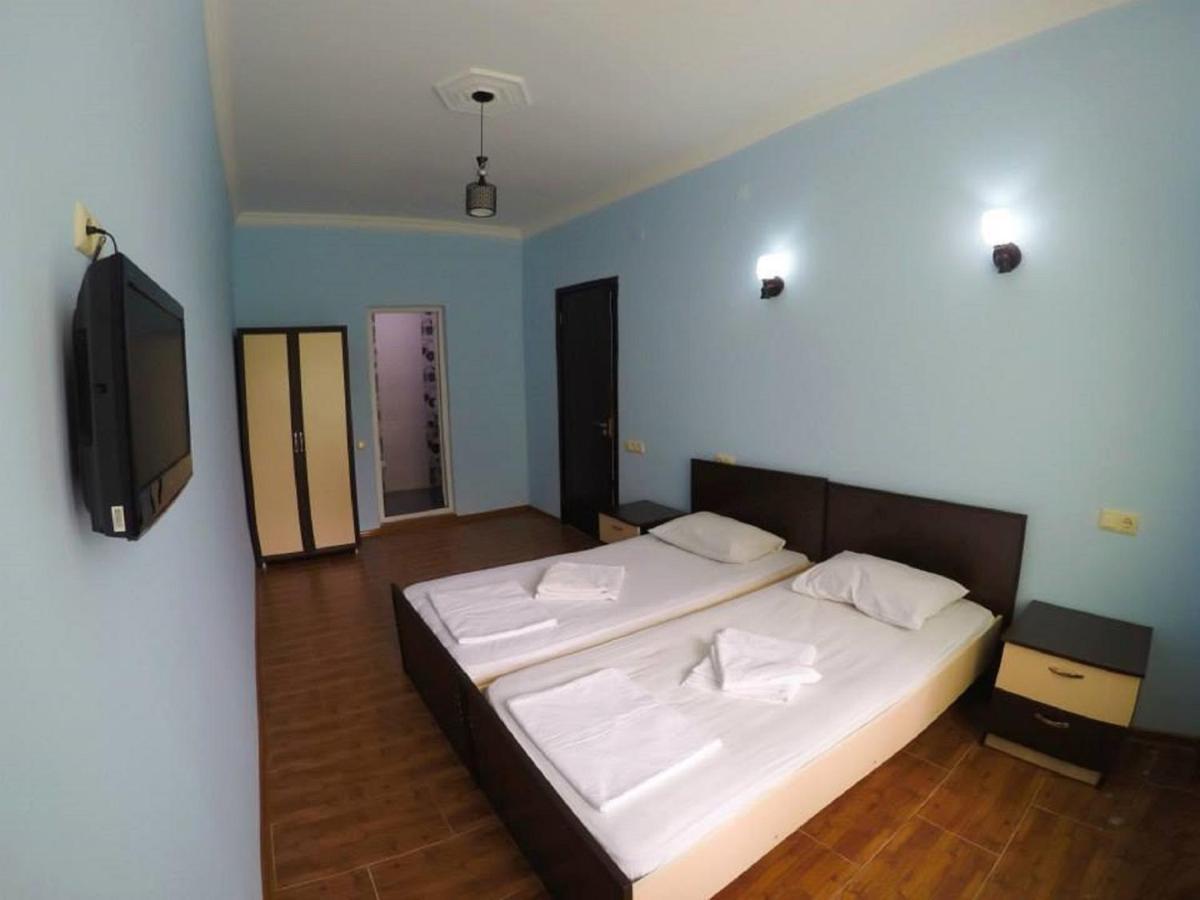 מחינג'אורי Hulus Hotel מראה חיצוני תמונה