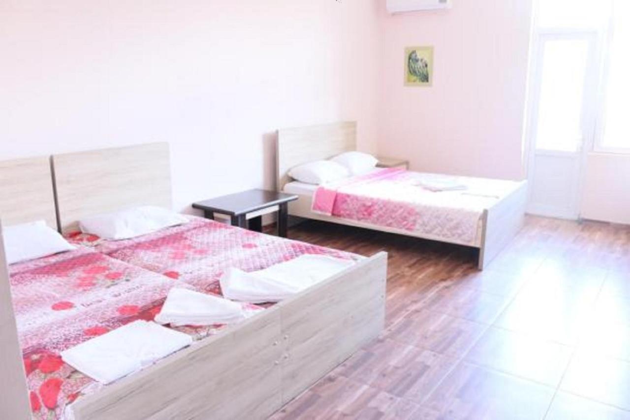 מחינג'אורי Hulus Hotel מראה חיצוני תמונה