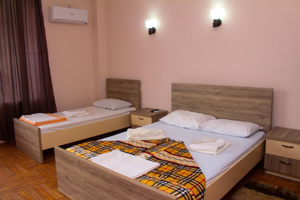 מחינג'אורי Hulus Hotel חדר תמונה