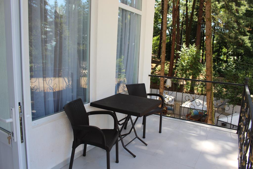מחינג'אורי Hulus Hotel מראה חיצוני תמונה