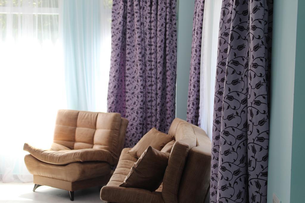 מחינג'אורי Hulus Hotel מראה חיצוני תמונה