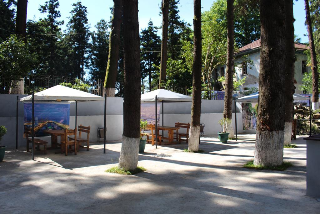 מחינג'אורי Hulus Hotel מראה חיצוני תמונה