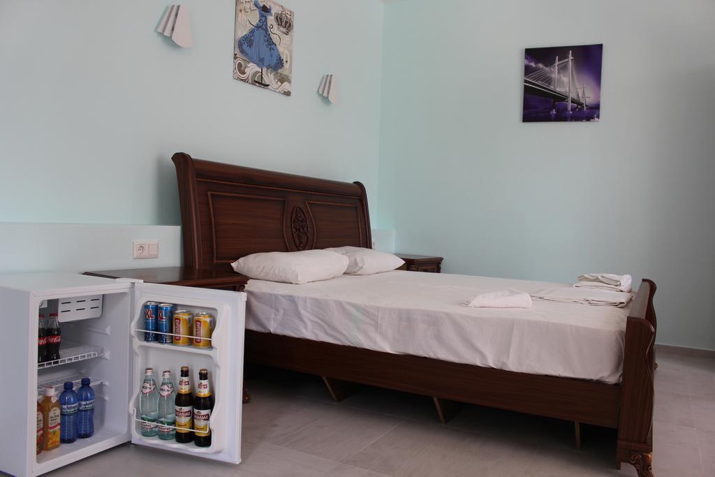 מחינג'אורי Hulus Hotel מראה חיצוני תמונה